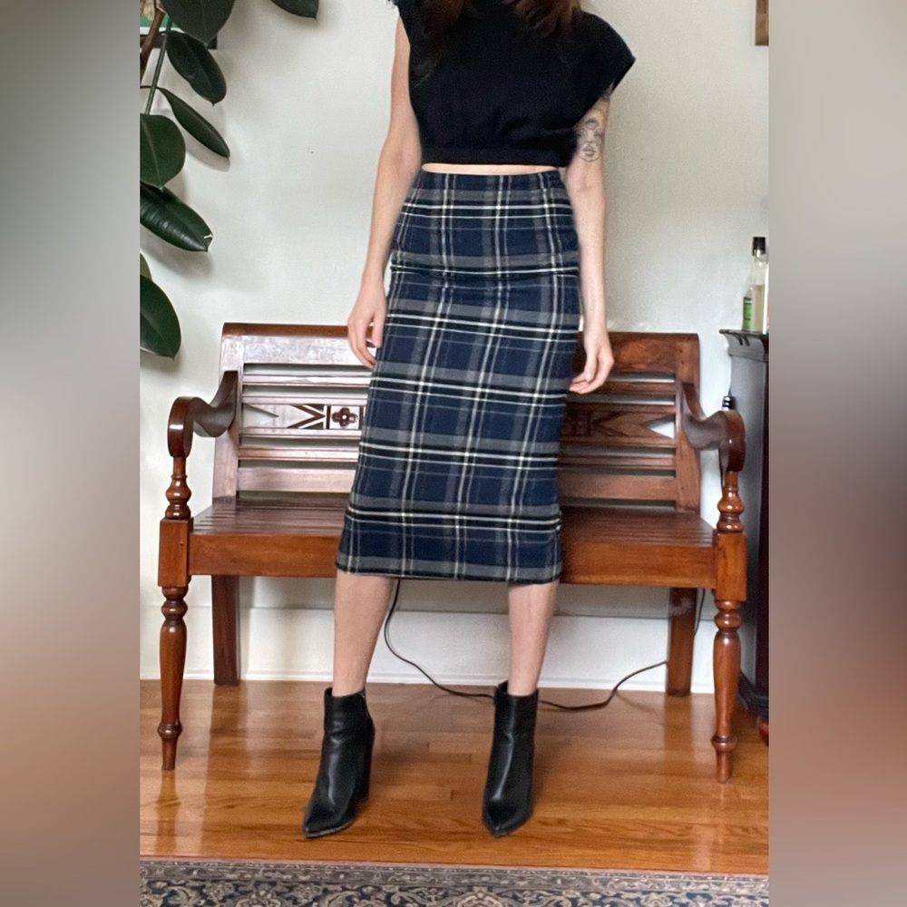 ASOS Blue Plaid Pencil Skirt – Fitted, High-Waist, Work or Street Style